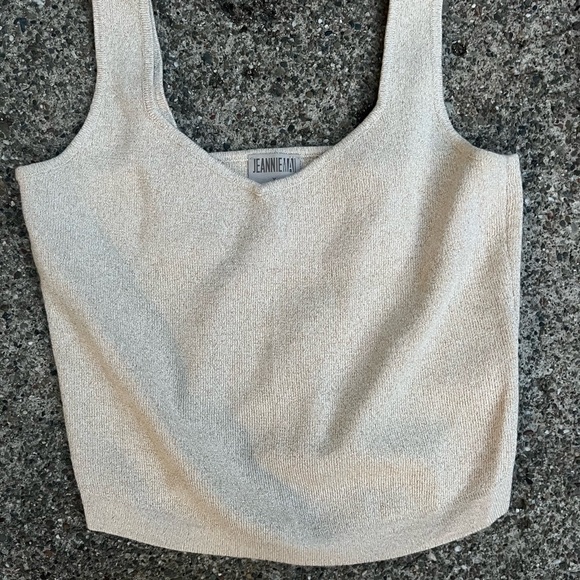 Sparkly gold tank size meduium - Picture 3 of 3